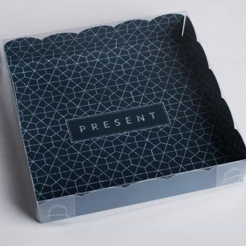 Коробка для кондитерских изделий  "Present", 15*15*3см